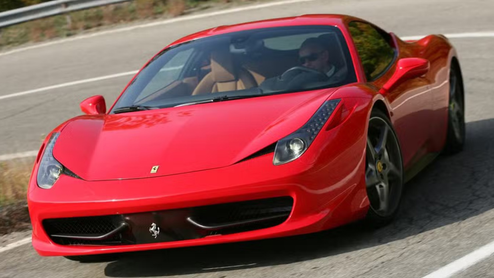 O petrolhead Ozzy Osbourne & το δίπλωμα στα 60 μετά από 19 προσπάθειες